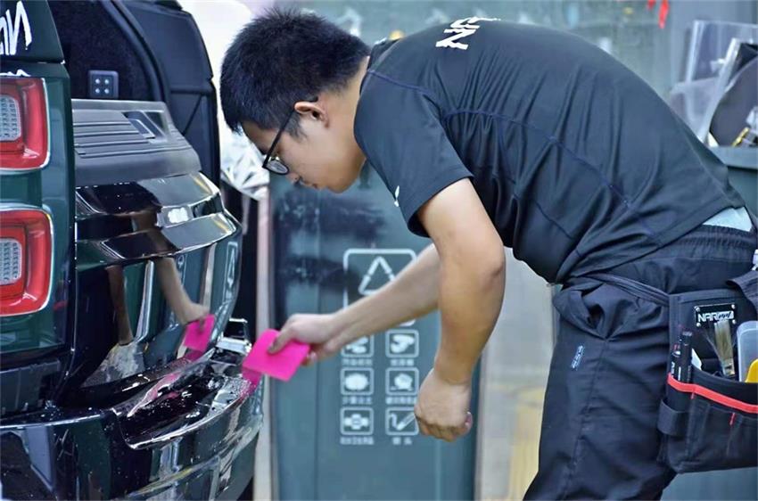 納爾PPF隱形車衣膠水質(zhì)量好，移除不留膠